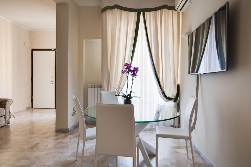 Kometa Suites & Apartments Florence Room photo