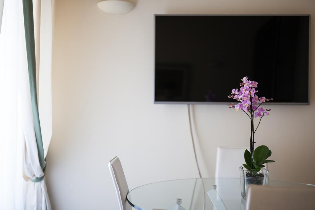 Kometa Suites & Apartments Florence Room photo