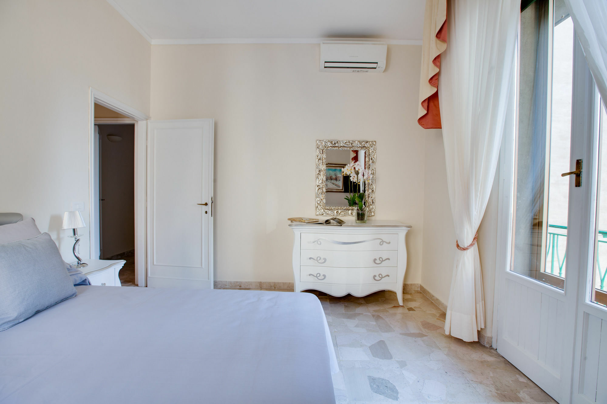 Kometa Suites & Apartments Florence Exterior photo